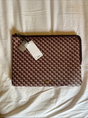 Mango 13” Burgundy/Cream Laptop Bag